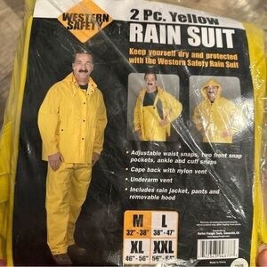 Western Safety High Quality 2 Pc Rain Suit Sz Medium M PVC  W/ Pockets